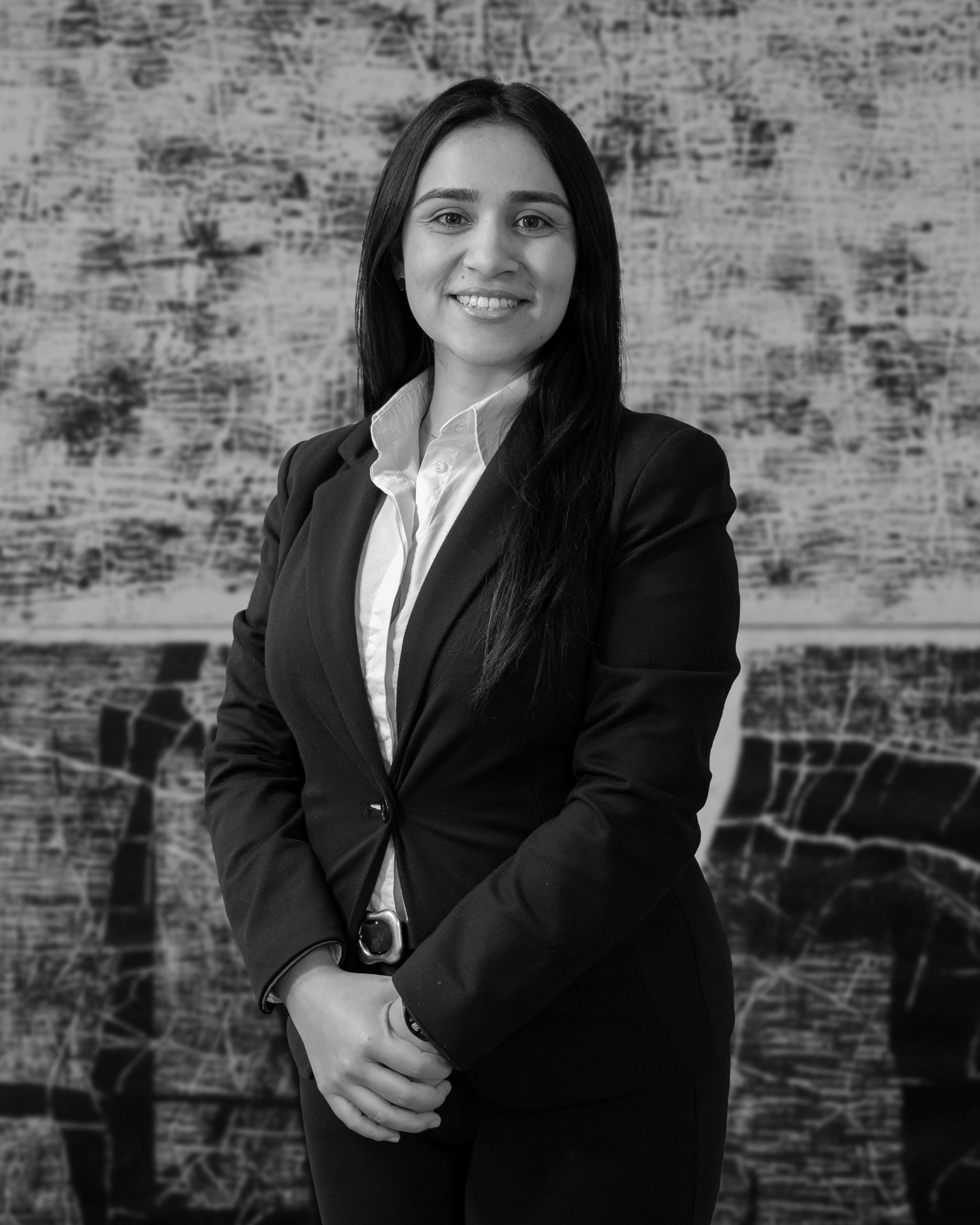 Jennifer Saavedra b&n